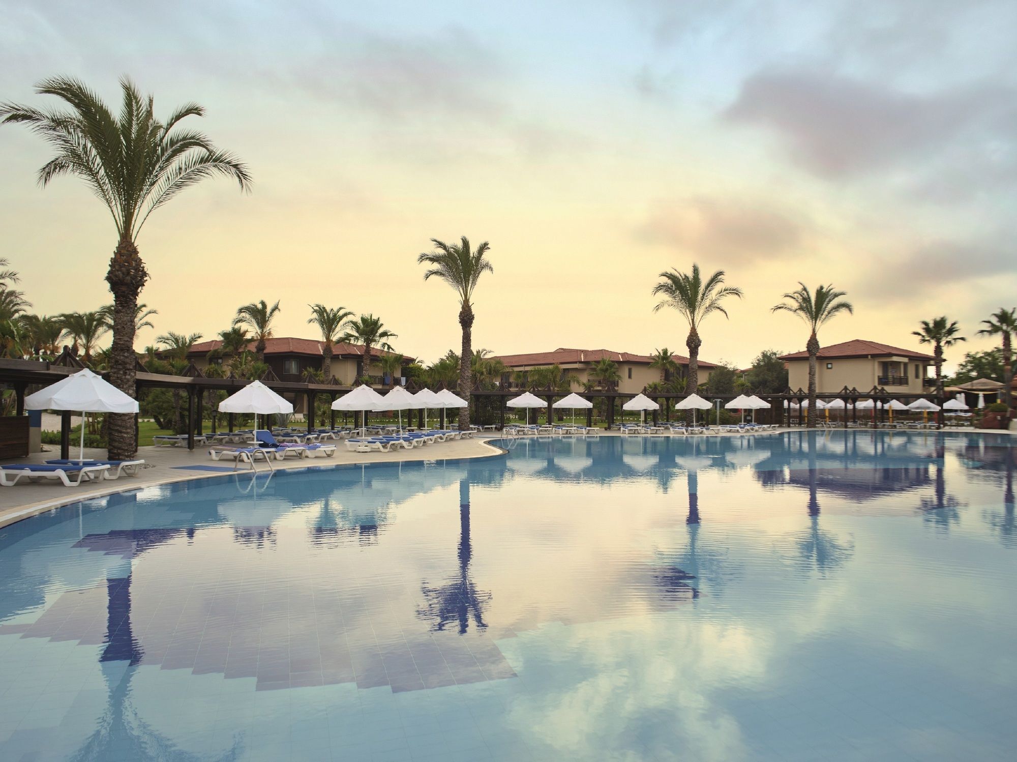Tui Blue Palm Garden Hotel Side Exterior photo